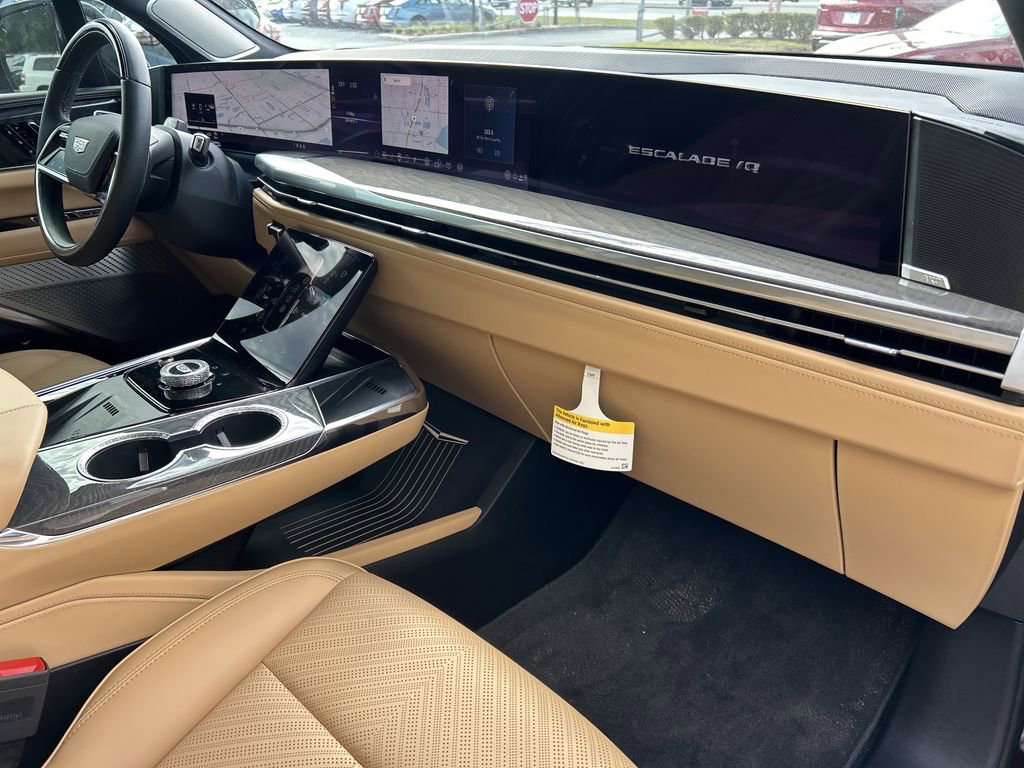 New 2026 Cadillac Escalade IQ Luxury 2 image 12