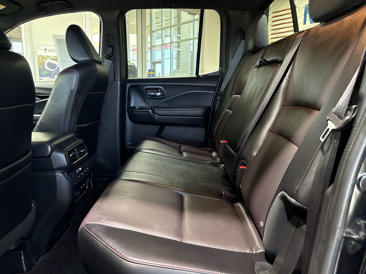 Used 2024 Honda Ridgeline Black Edition image 23