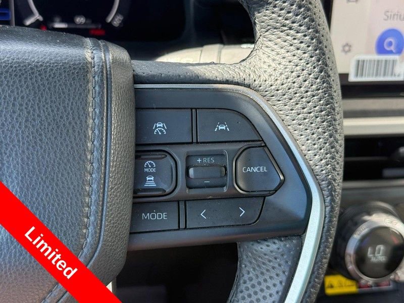 Used 2025 Toyota Tacoma Limited AWD/4WD image 21