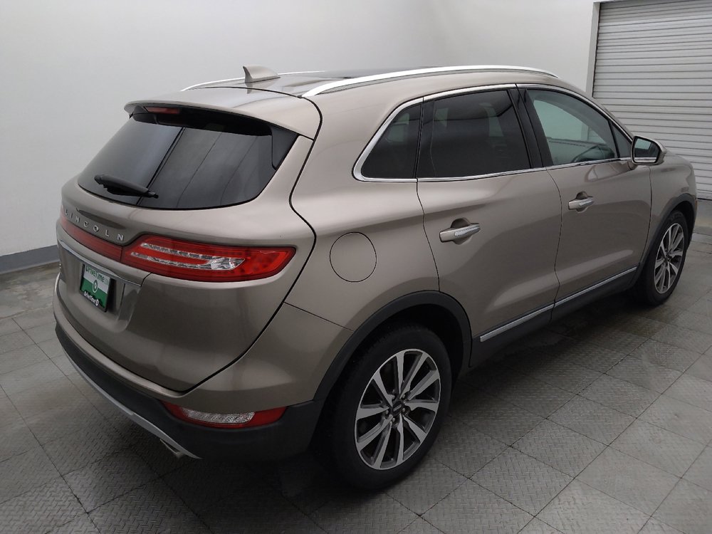 Used 2019 Lincoln MKC Reserve w/ MKC Technology Package FWD image 9