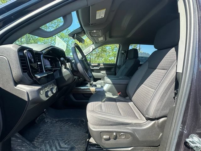 Used 2022 Chevrolet Silverado 1500 RST AWD/4WD image 23
