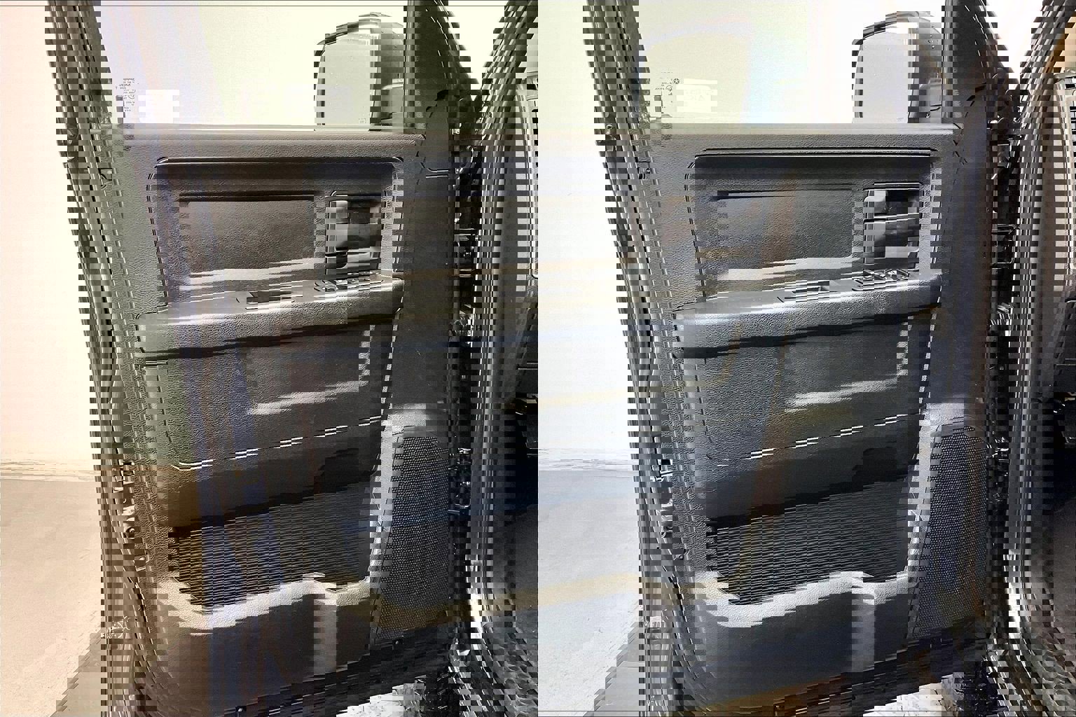 Used 2017 RAM 1500 Express w/ Express Value Package image 25