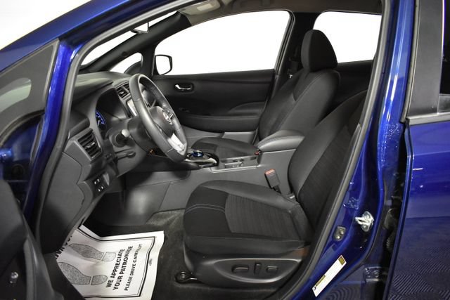 Certified 2025 Nissan Leaf SV Plus FWD image 11