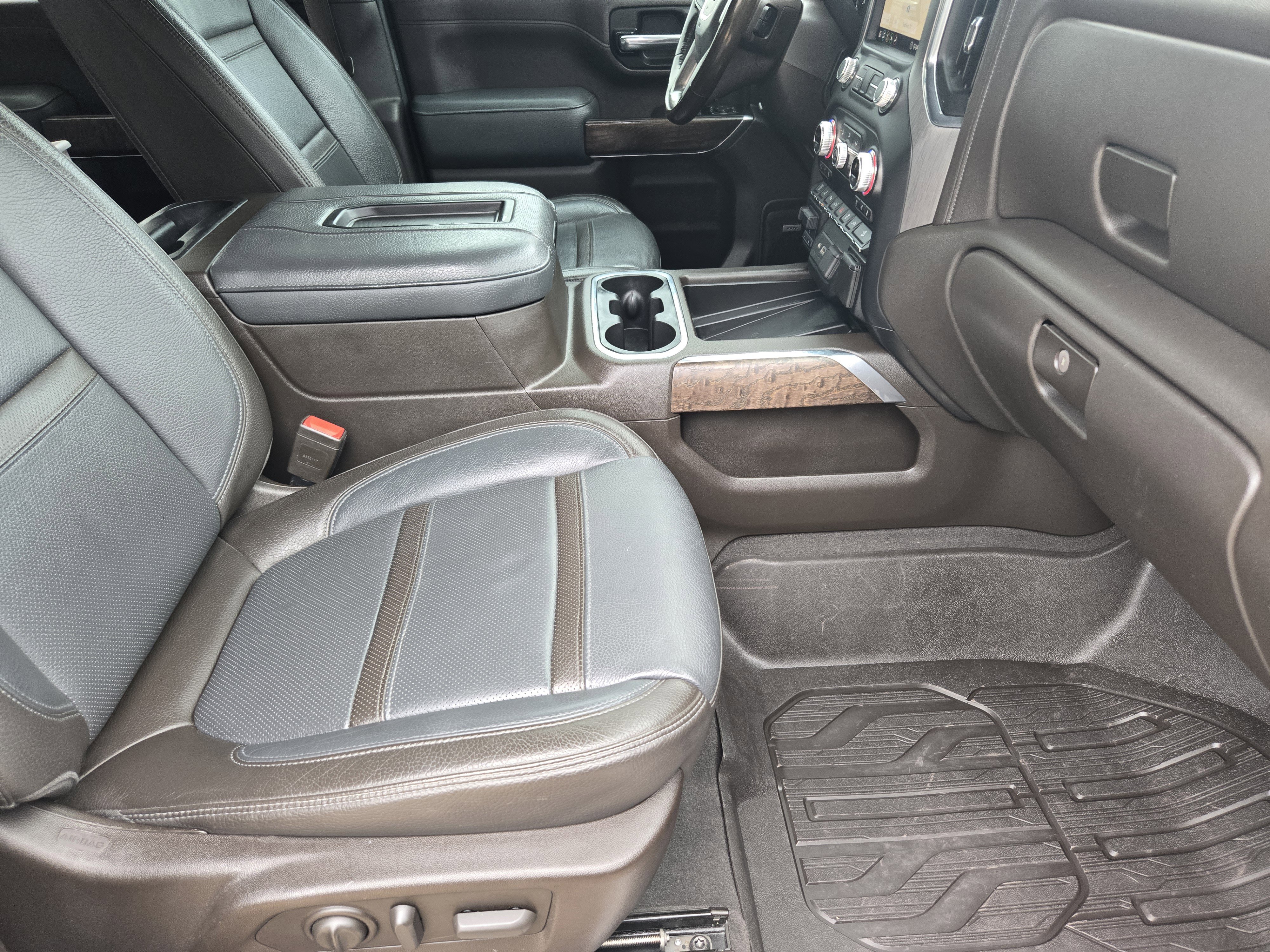 Used 2020 GMC Sierra 3500 Denali w/ Denali Ultimate Package image 10