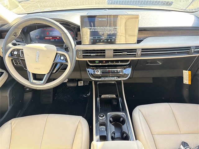 New 2026 Lincoln Corsair Reserve image 16