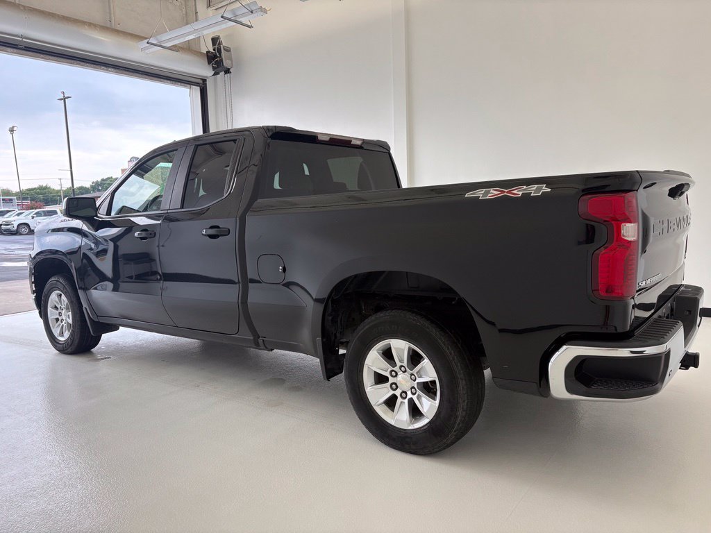 Used 2020 Chevrolet Silverado 1500 LT w/ Trailering Package AWD/4WD image 16