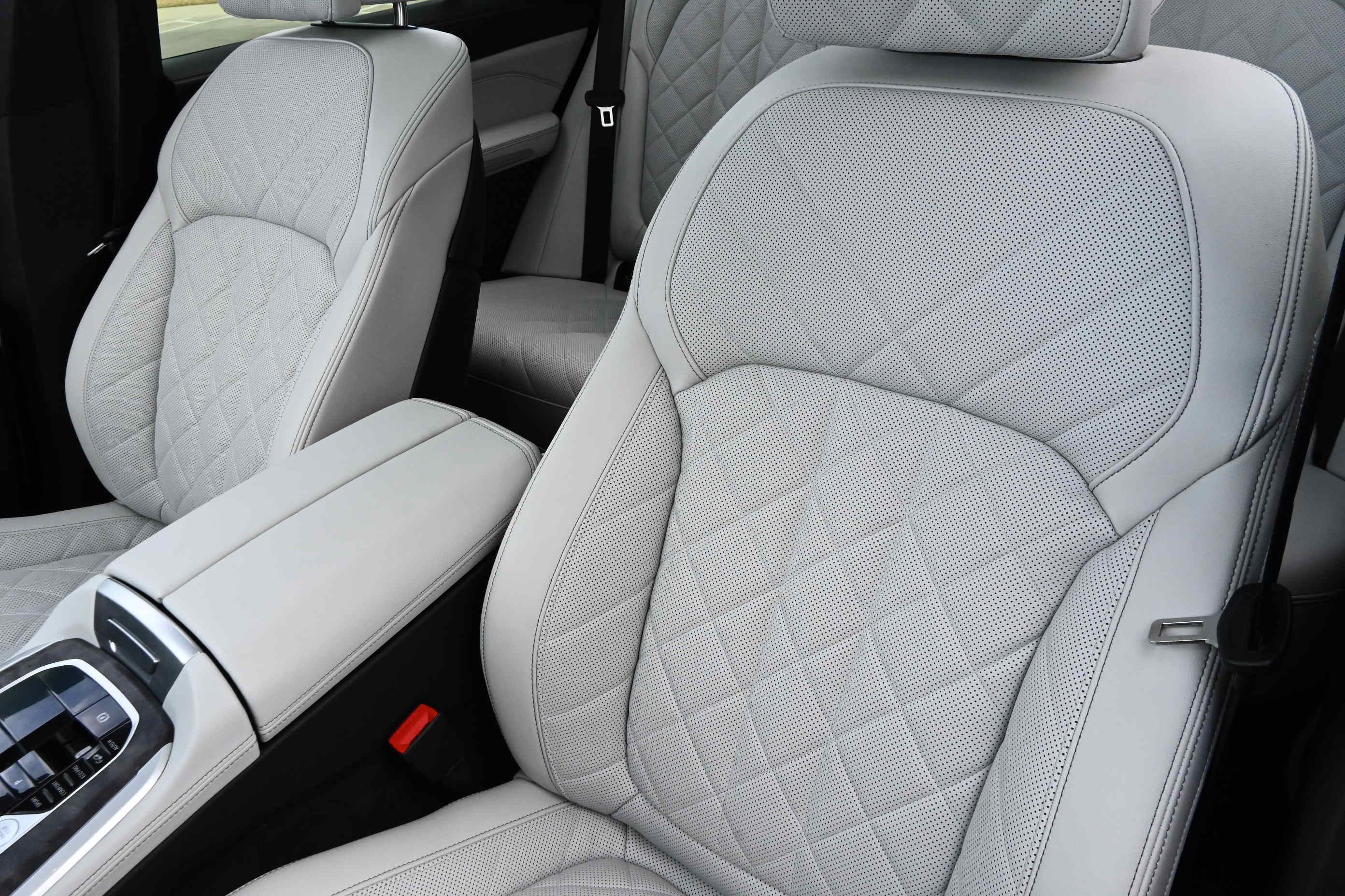 Used 2024 BMW X5 M60i image 10