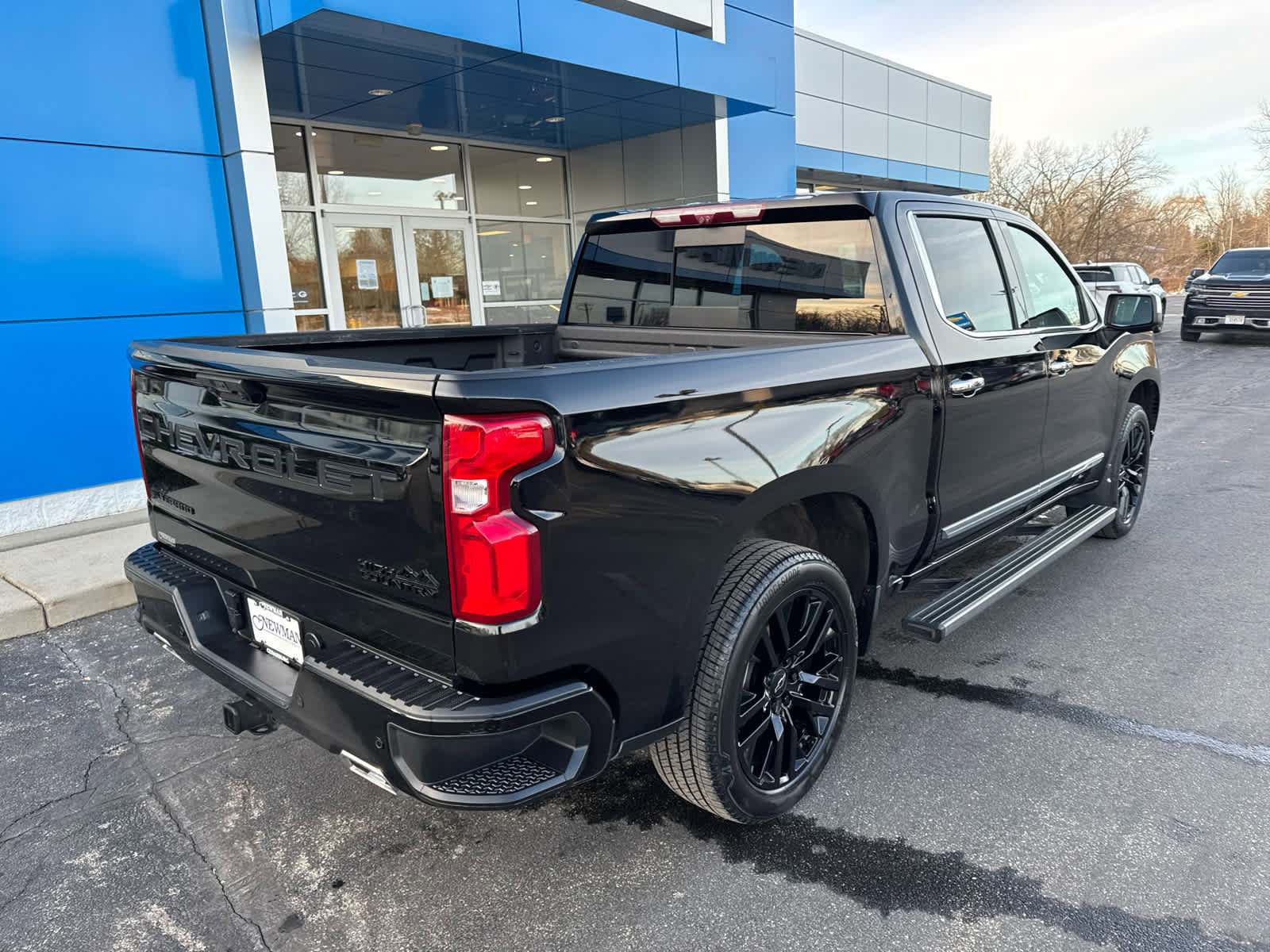 Used 2023 Chevrolet Silverado 1500 High Country w/ High Country Premium Package image 7