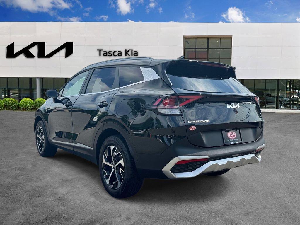 Used 2025 Kia Sportage EX AWD/4WD image 6