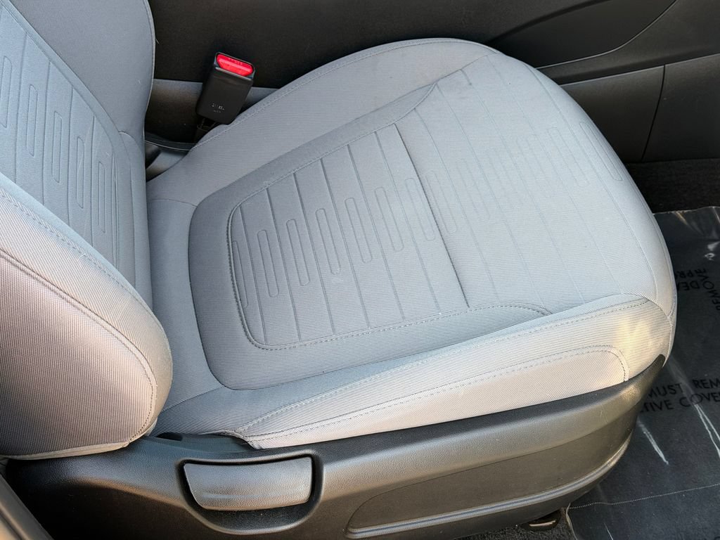 Used 2024 Hyundai Santa Cruz SE AWD/4WD image 14