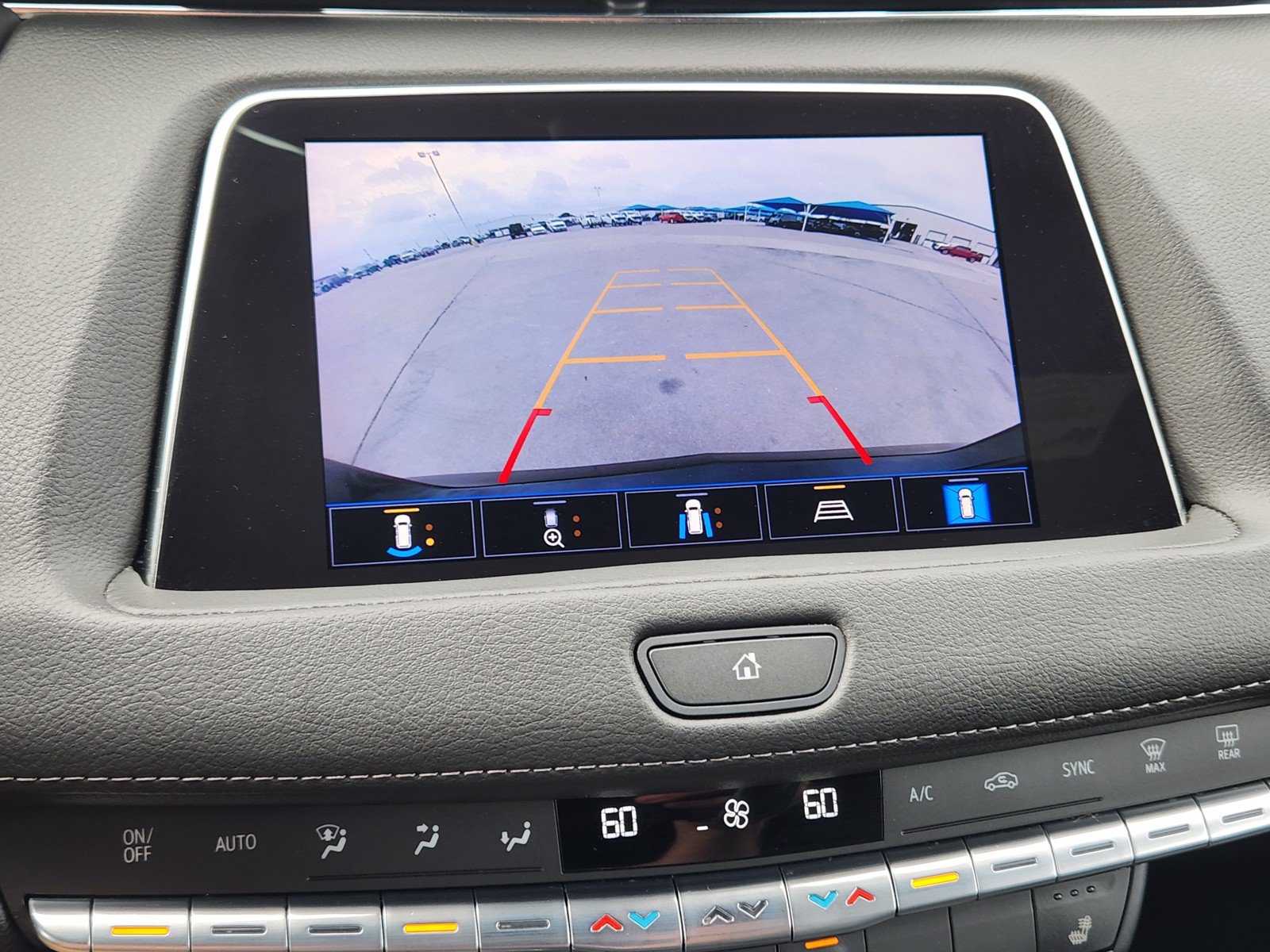 Certified 2023 Cadillac XT4 Premium Luxury w/ Enhanced Visibility Package FWD image 6