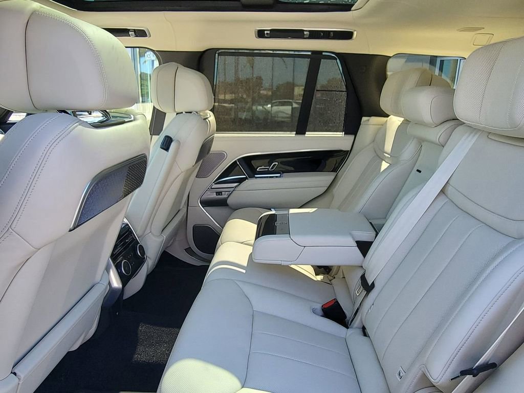 New 2026 Land Rover Range Rover Autobiography image 16
