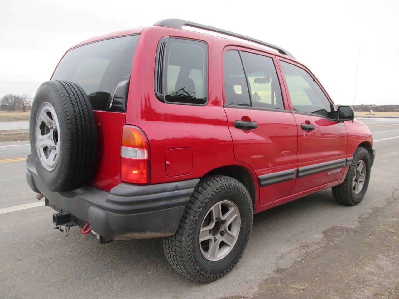Used 2003 Chevrolet Tracker 4WD w/ Preferred Equipment Group image 6