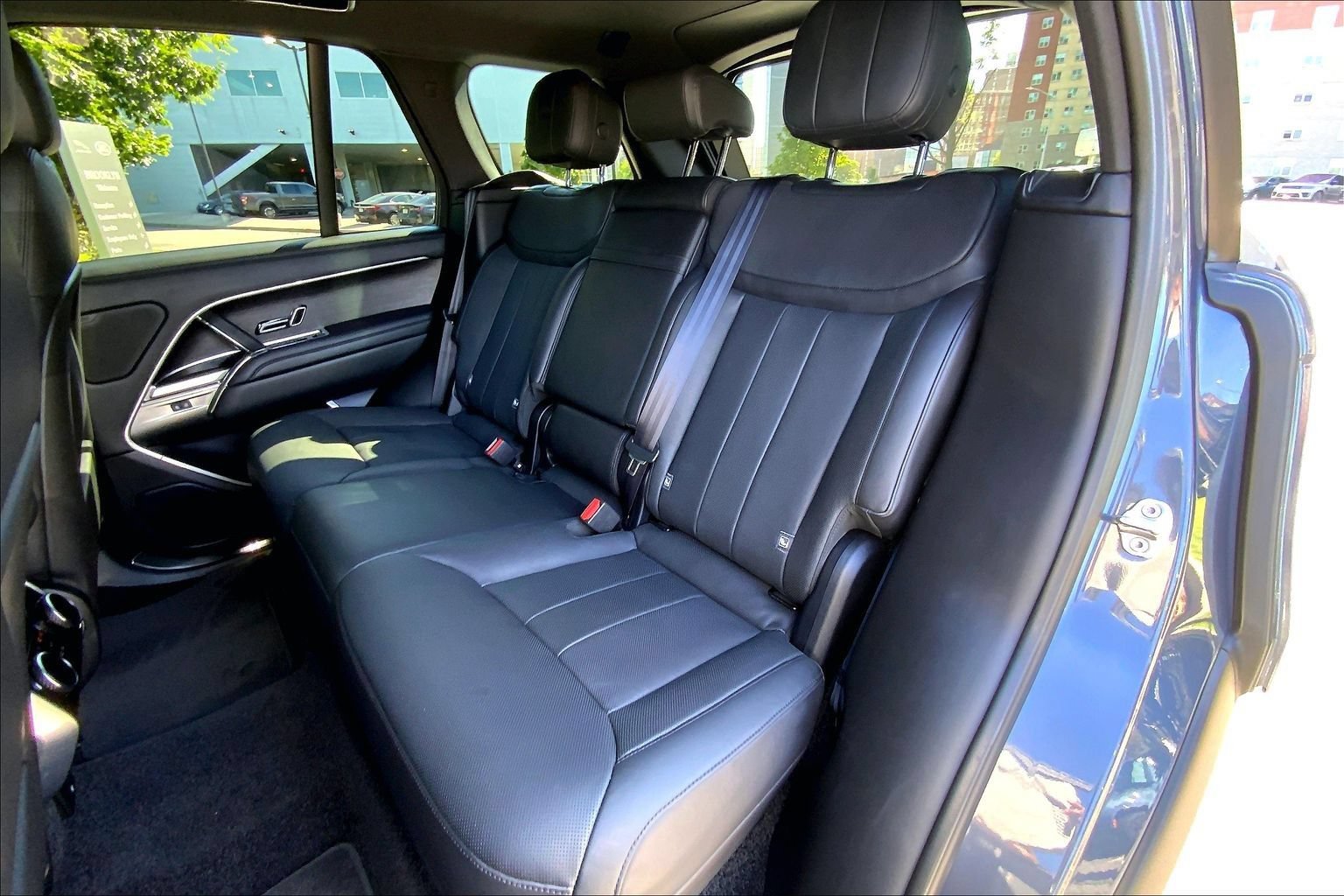 Certified 2024 Land Rover Range Rover SE AWD/4WD image 20