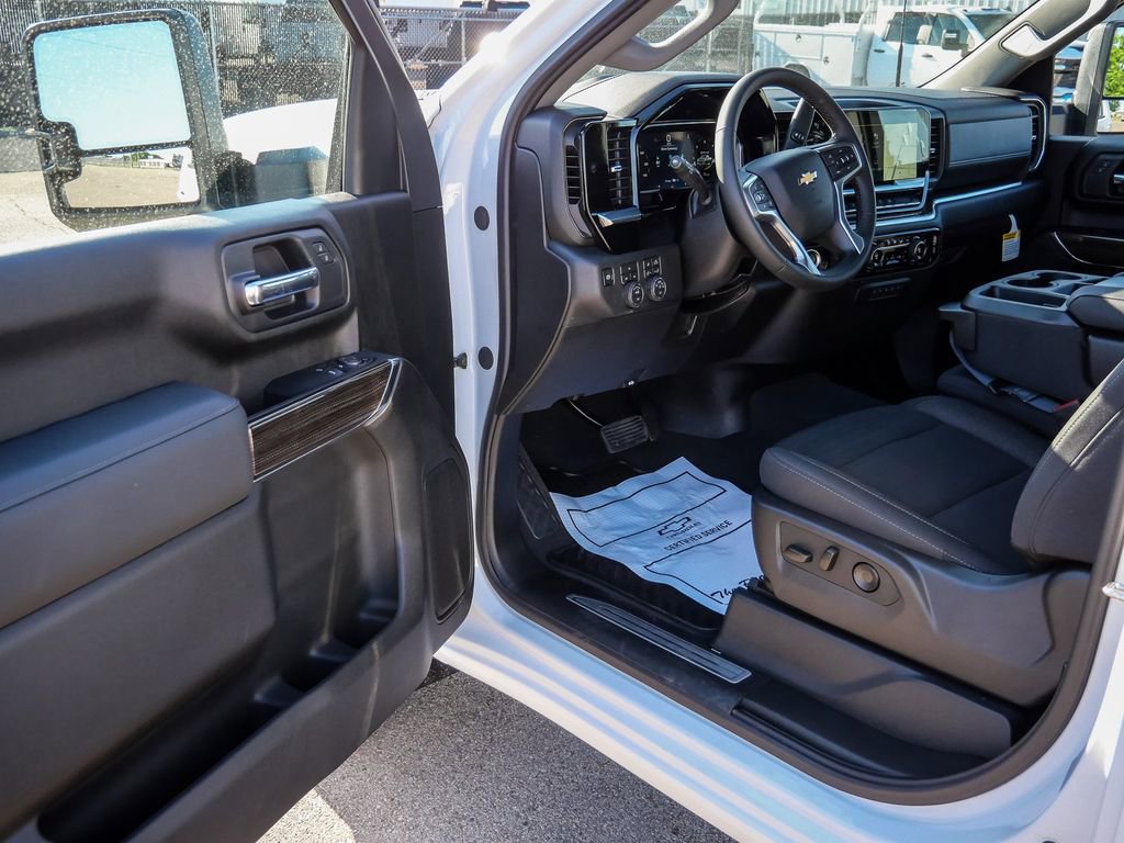 New 2026 Chevrolet Silverado 3500 LT w/ Convenience Package AWD/4WD image 18