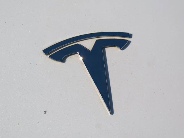Used 2022 Tesla Model Y Performance image 13