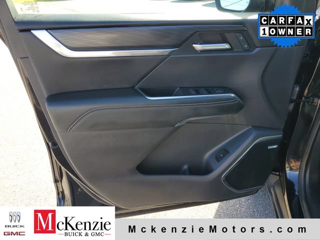 Used 2024 GMC Acadia Elevation w/ Luxury Package FWD image 8