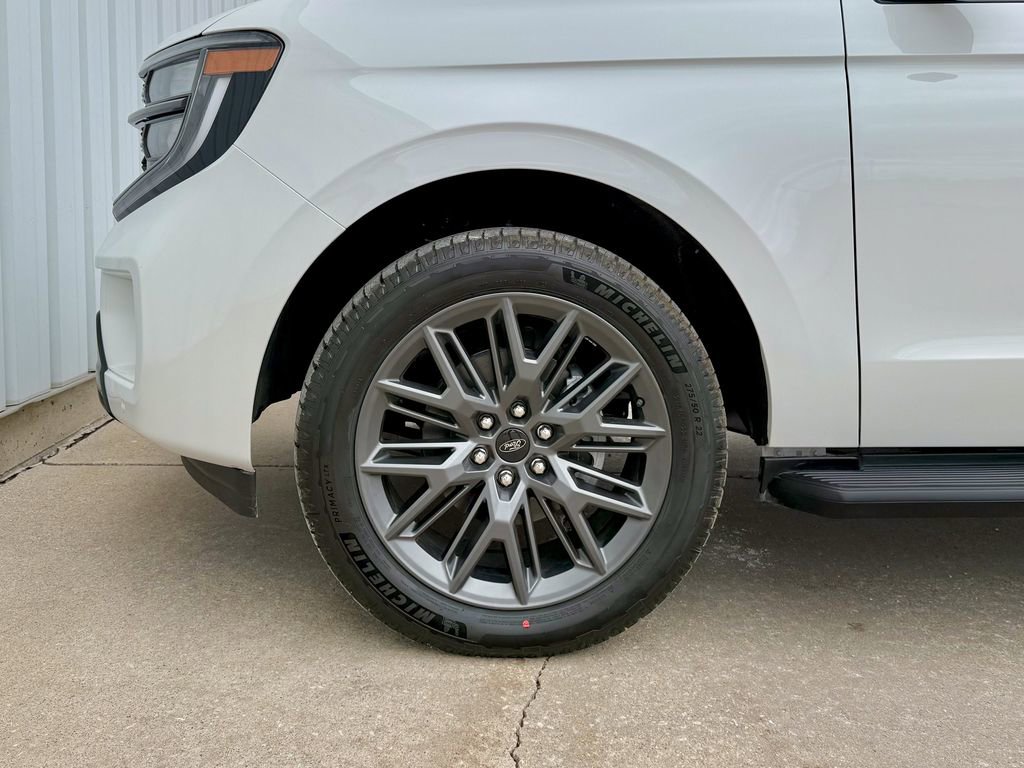 New 2026 Ford Expedition Max Platinum w/ Stealth Appearance Package image 44