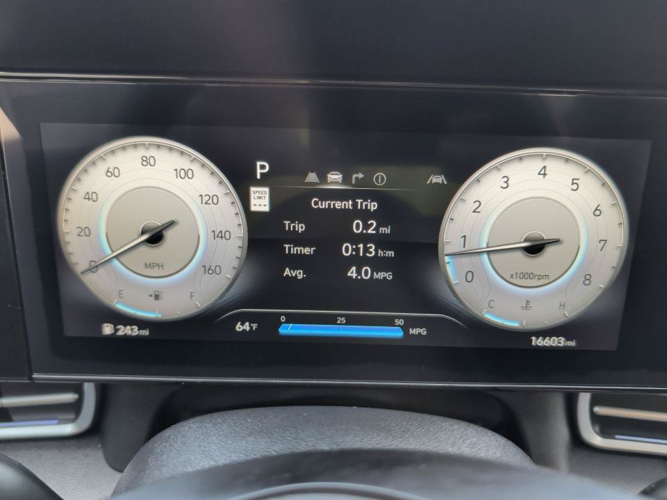 Certified 2024 Hyundai Elantra SEL w/ Convenience Package FWD image 11