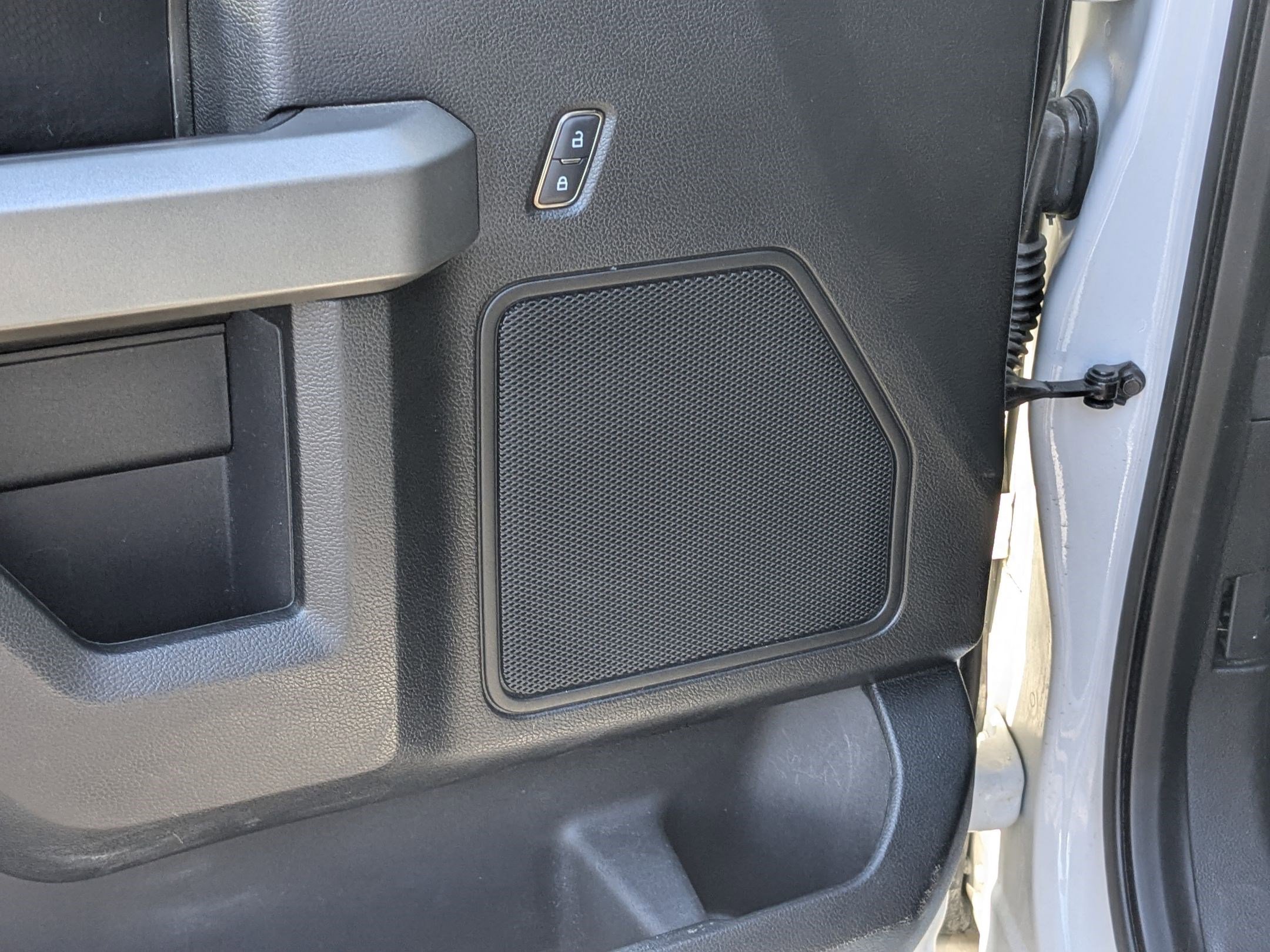 Used 2018 Ford F150 Raptor image 16