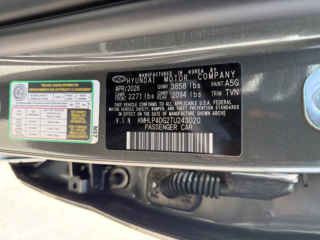 New 2026 Hyundai Elantra Limited FWD image 37