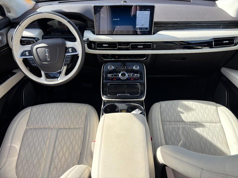 Used 2023 Lincoln Nautilus Black Label image 13