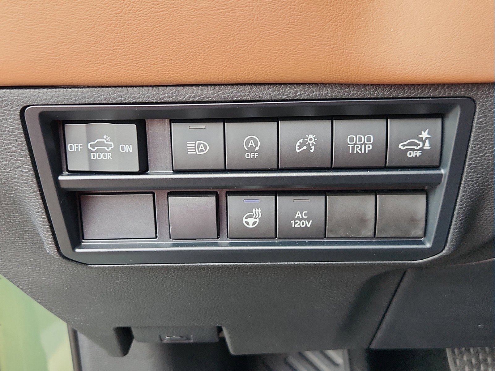 Used 2023 Toyota Tundra 1794 Edition image 16