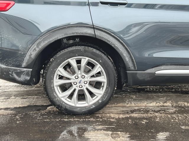Used 2023 Ford Explorer XLT w/ Equipment Group 202A image 21