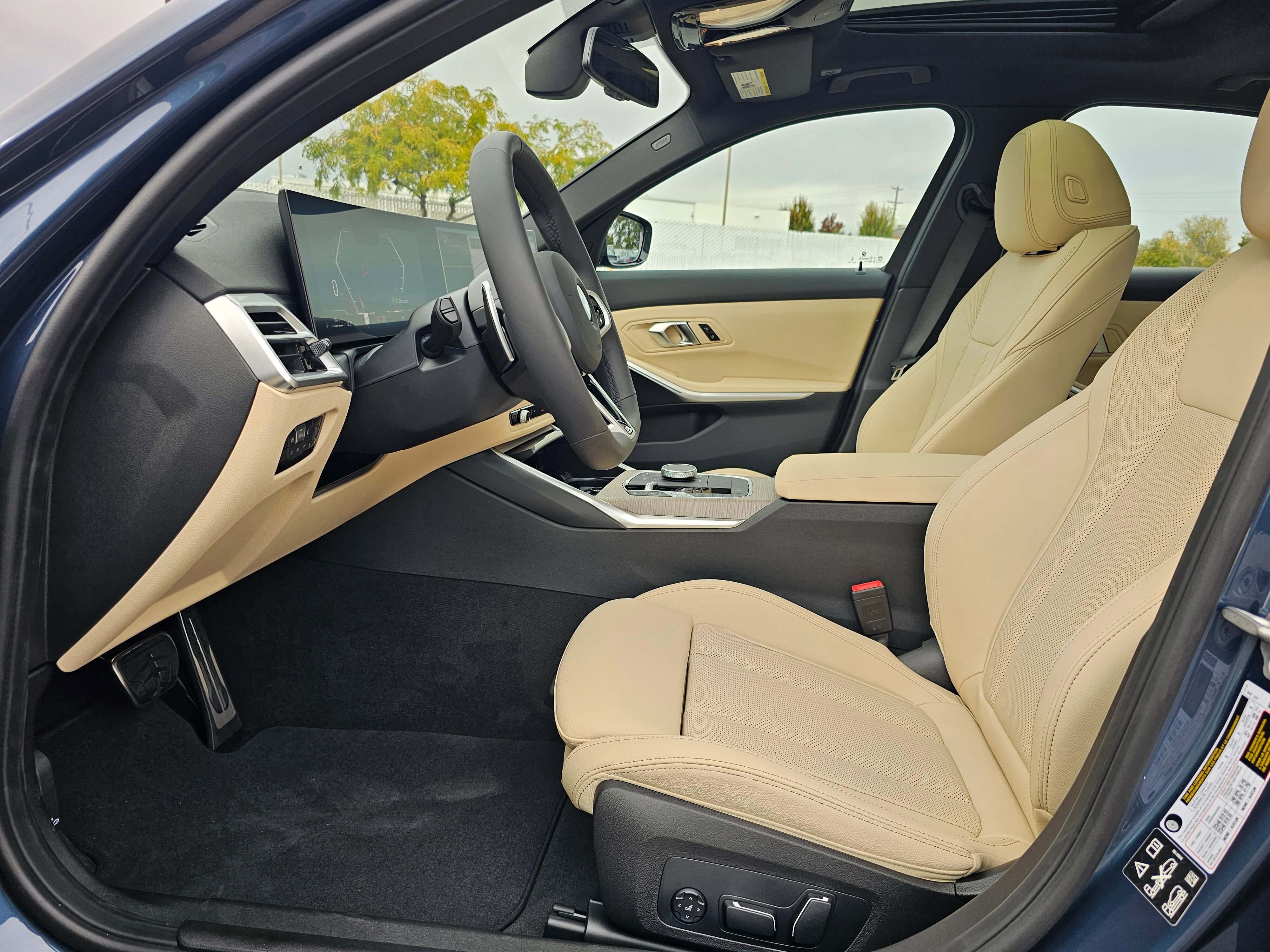 New 2026 BMW 330i xDrive Sedan w/ M Sport Package image 11