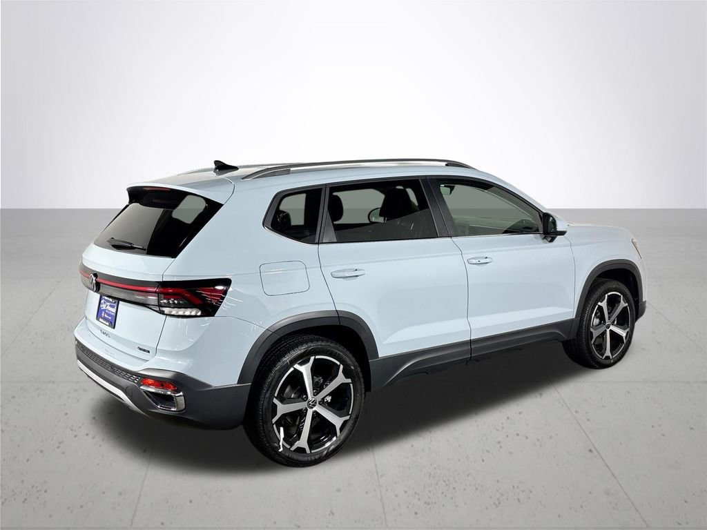 New 2025 Volkswagen Taos SEL image 6