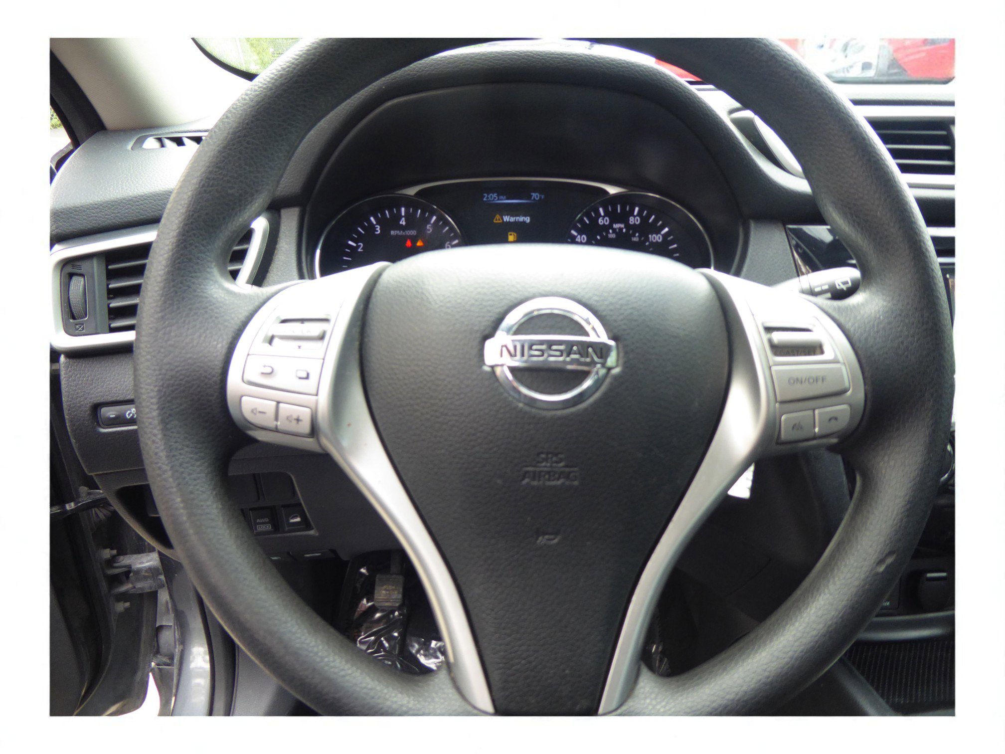 Used 2016 Nissan Rogue S image 11