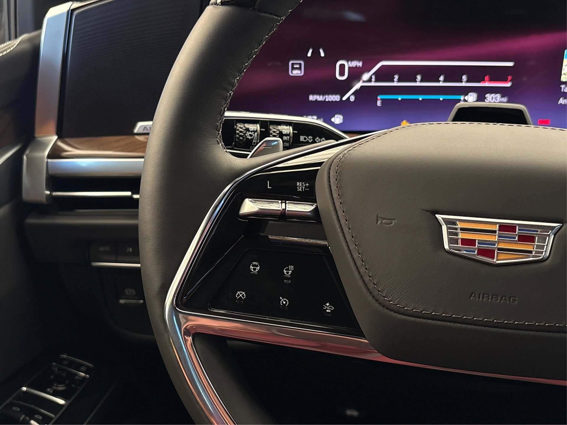 New 2026 Cadillac Escalade Platinum Sport AWD/4WD image 28