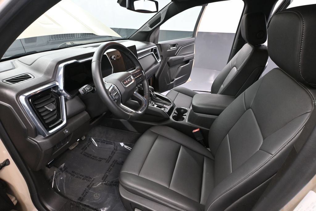 Used 2023 GMC Canyon Elevation w/ Elevation Premium Package AWD/4WD image 17