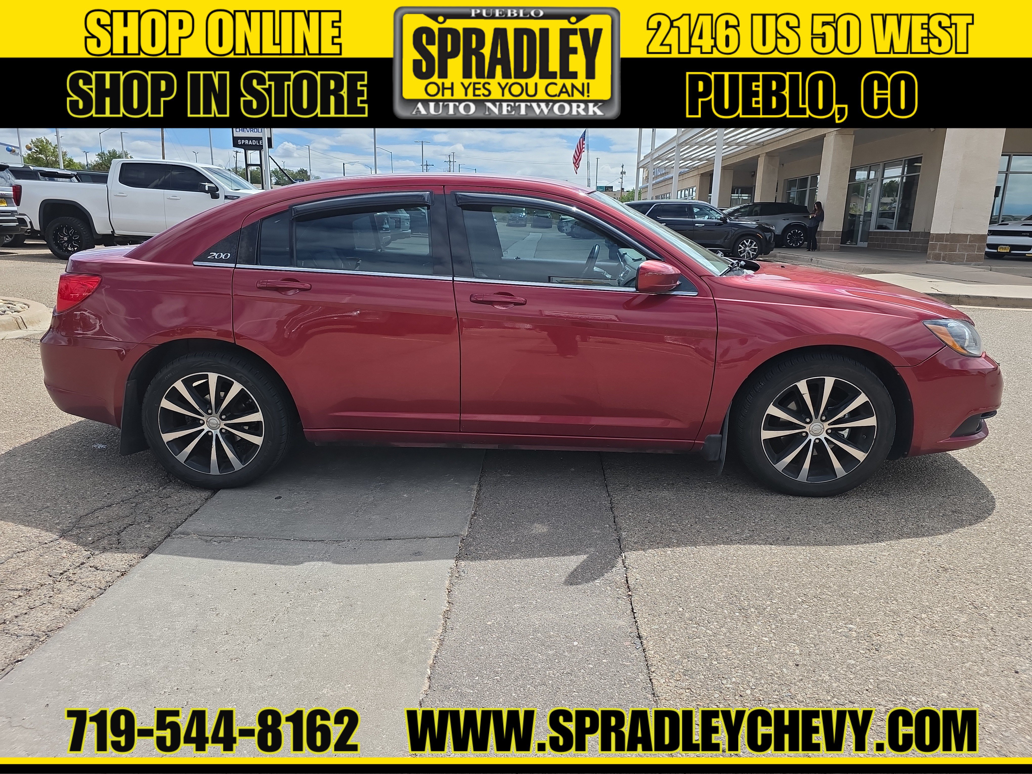 Used 2013 Chrysler 200 Limited FWD image 3