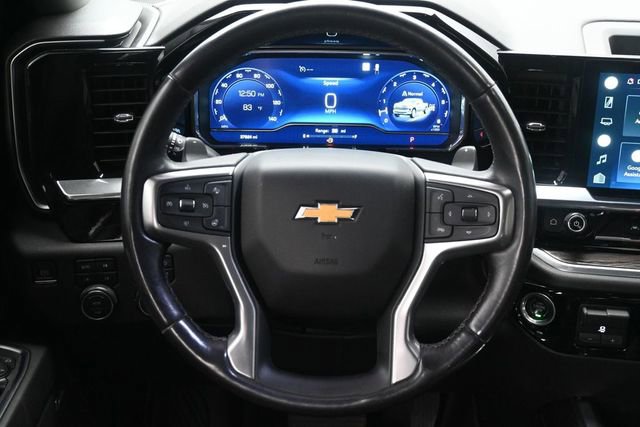 Used 2022 Chevrolet Silverado 1500 LTZ AWD/4WD image 23