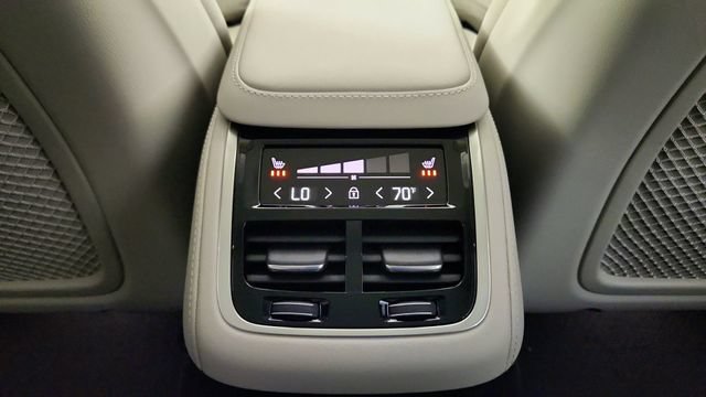 New 2026 Volvo XC90 B6 Ultra w/ Protection Package AWD/4WD image 34