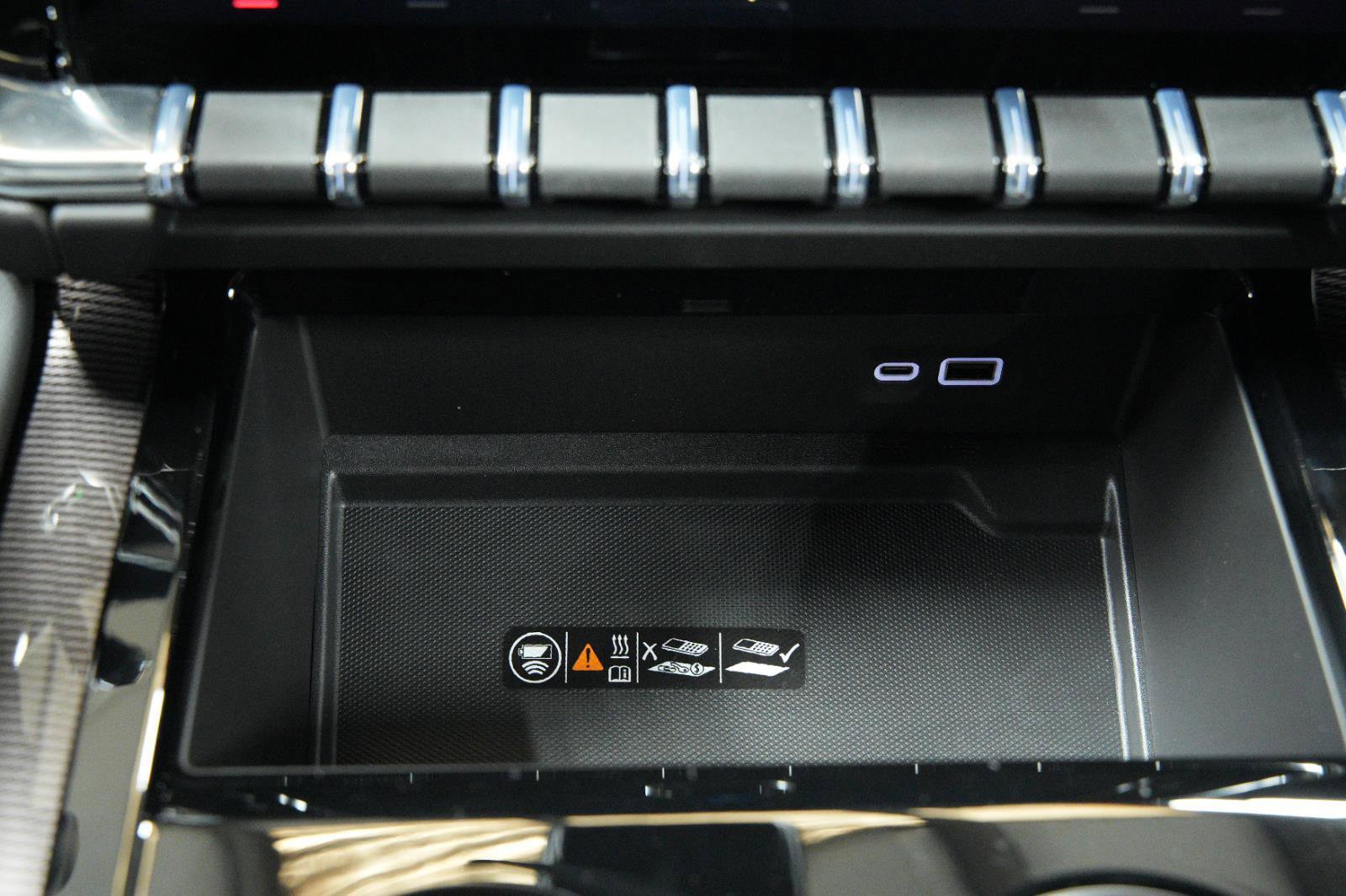 New 2026 GMC Yukon Elevation w/ LPO, Floor Liner Package image 40