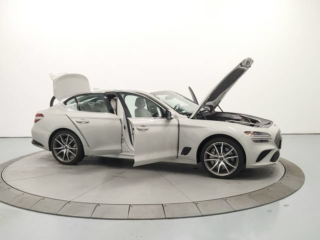 Used 2024 Genesis G70 2.5T AWD/4WD image 17