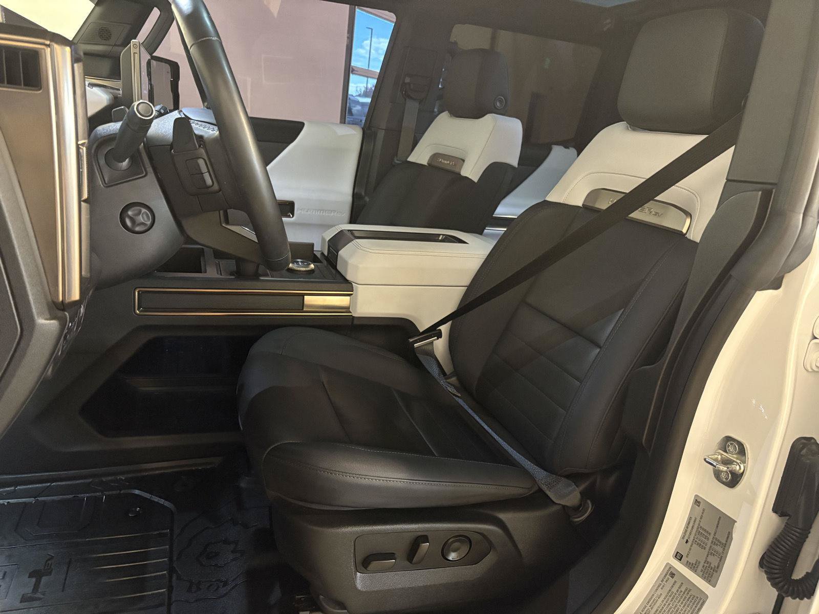 Used 2022 GMC Hummer EV Edition 1 w/ LPO, Illumination Package AWD/4WD image 16