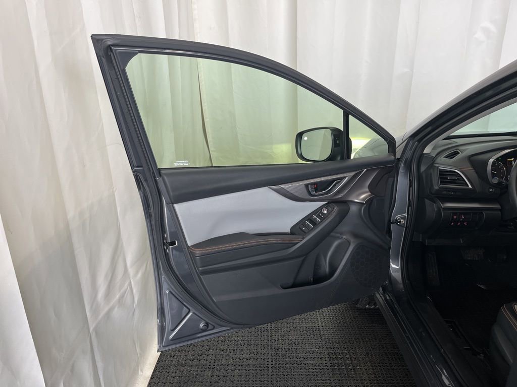Used 2023 Subaru Crosstrek 2.5i Limited w/ Moonroof Package AWD/4WD image 18