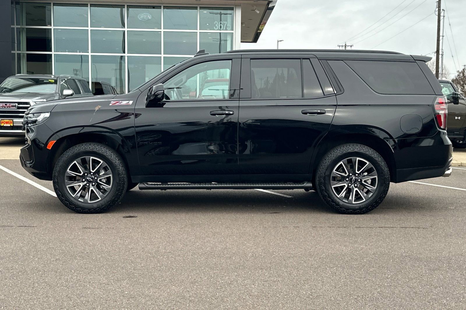 Used 2023 Chevrolet Tahoe Z71 w/ Z71 Off-Road Package image 7