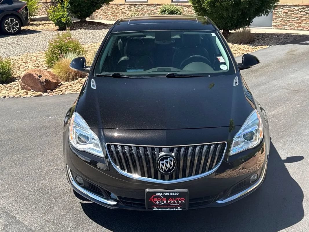 Used 2017 Buick Regal Sport Touring FWD image 39