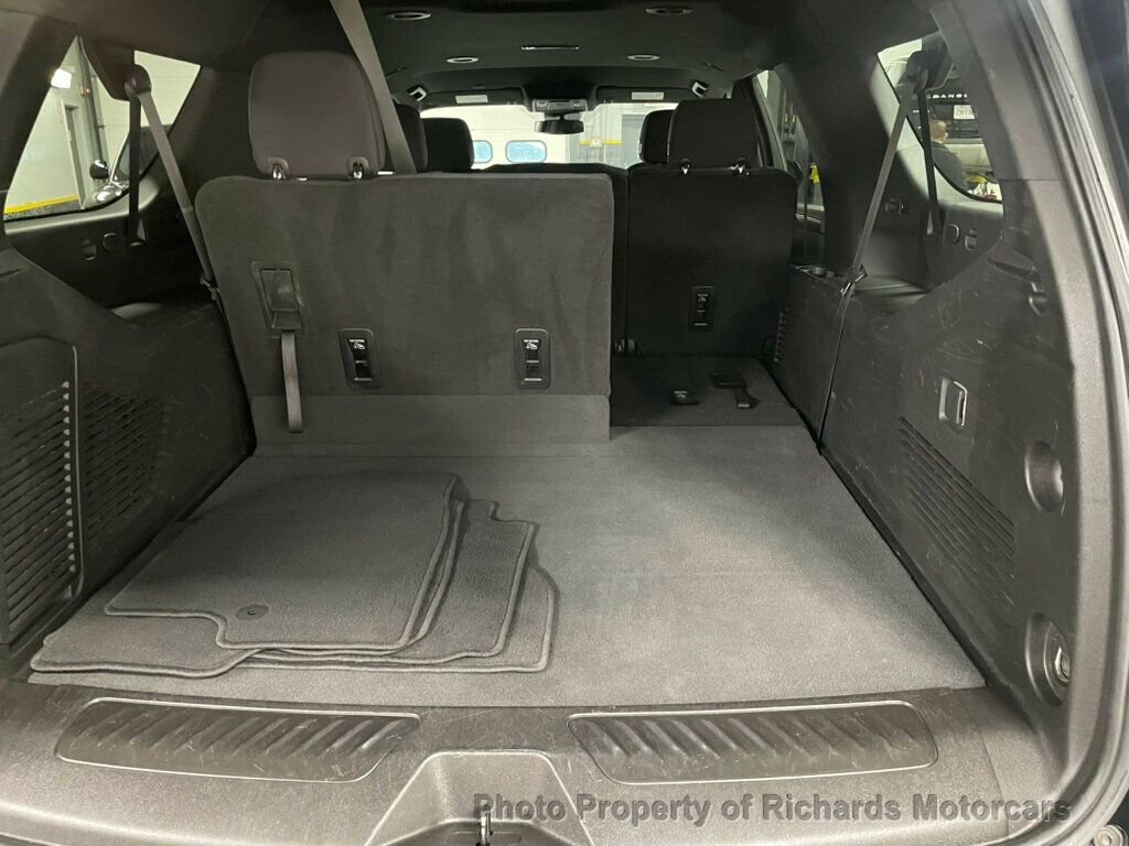 Used 2023 Chevrolet Suburban LS AWD/4WD image 16