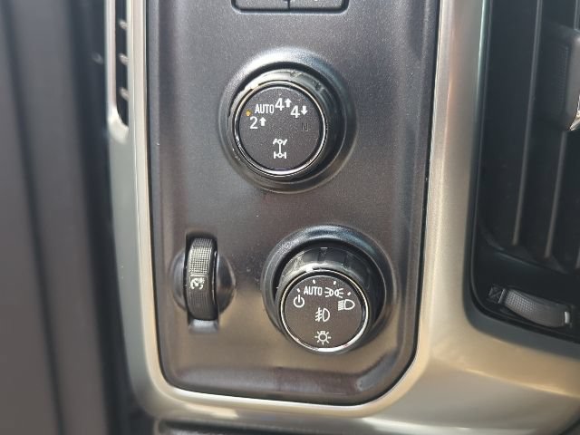 Used 2018 Chevrolet Silverado 1500 LT w/ All Star Edition AWD/4WD image 23