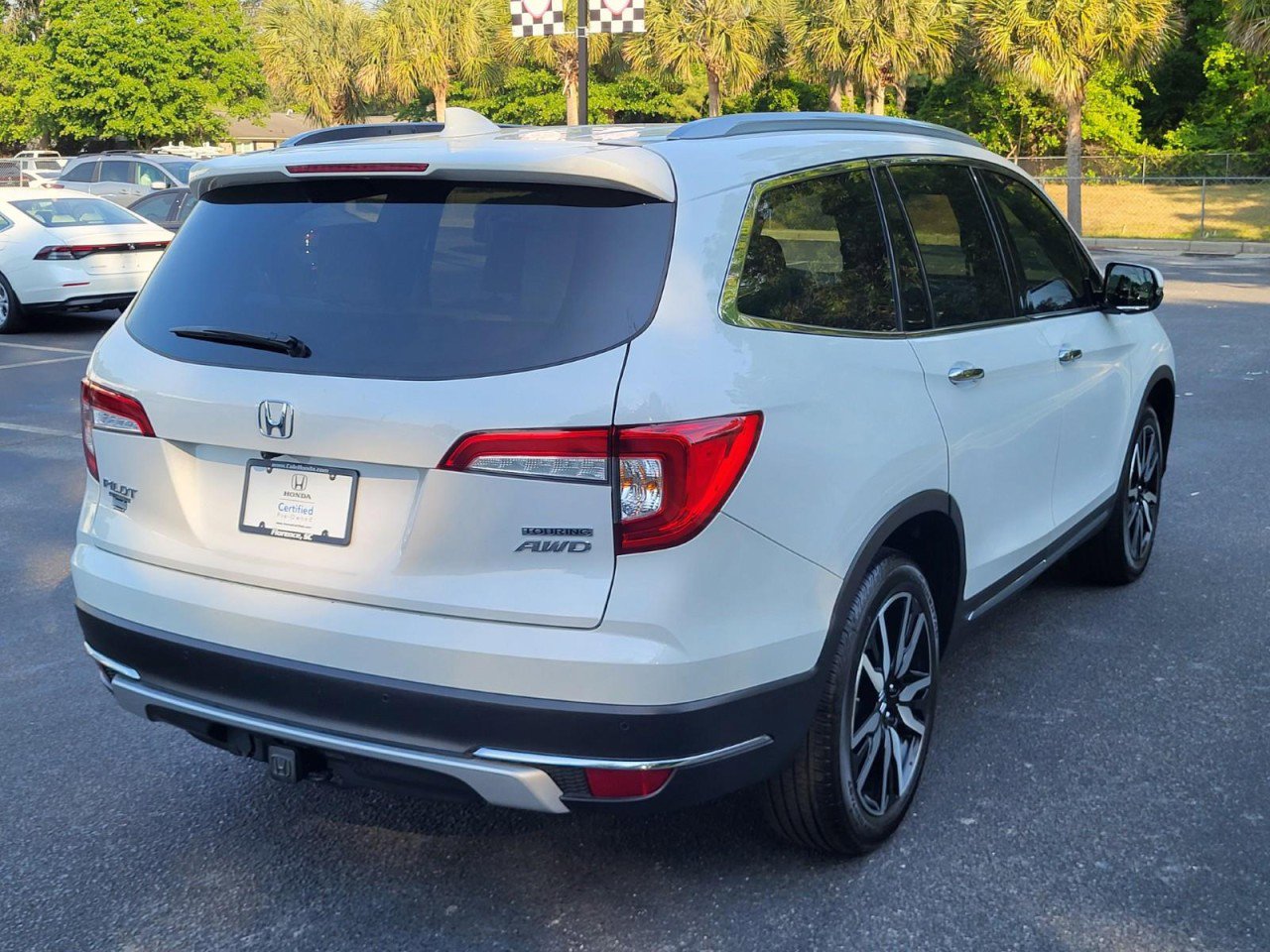 Used 2022 Honda Pilot Touring image 3