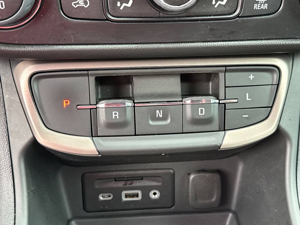 Used 2022 GMC Terrain Denali AWD/4WD image 32