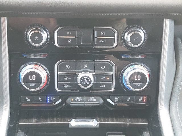 Used 2021 GMC Yukon XL Denali w/ Denali Ultimate Package AWD/4WD image 36