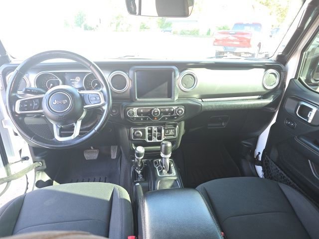 Used 2018 Jeep Wrangler Unlimited Sahara image 13