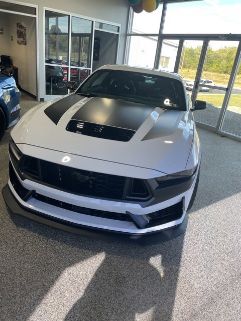 New 2025 Ford Mustang Dark Horse image 3
