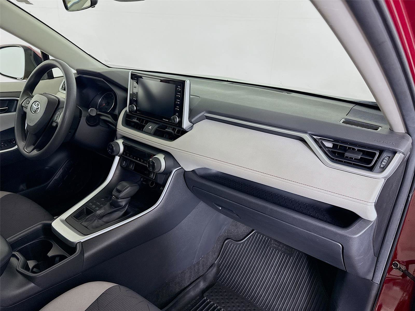 Used 2019 Toyota RAV4 XLE image 30